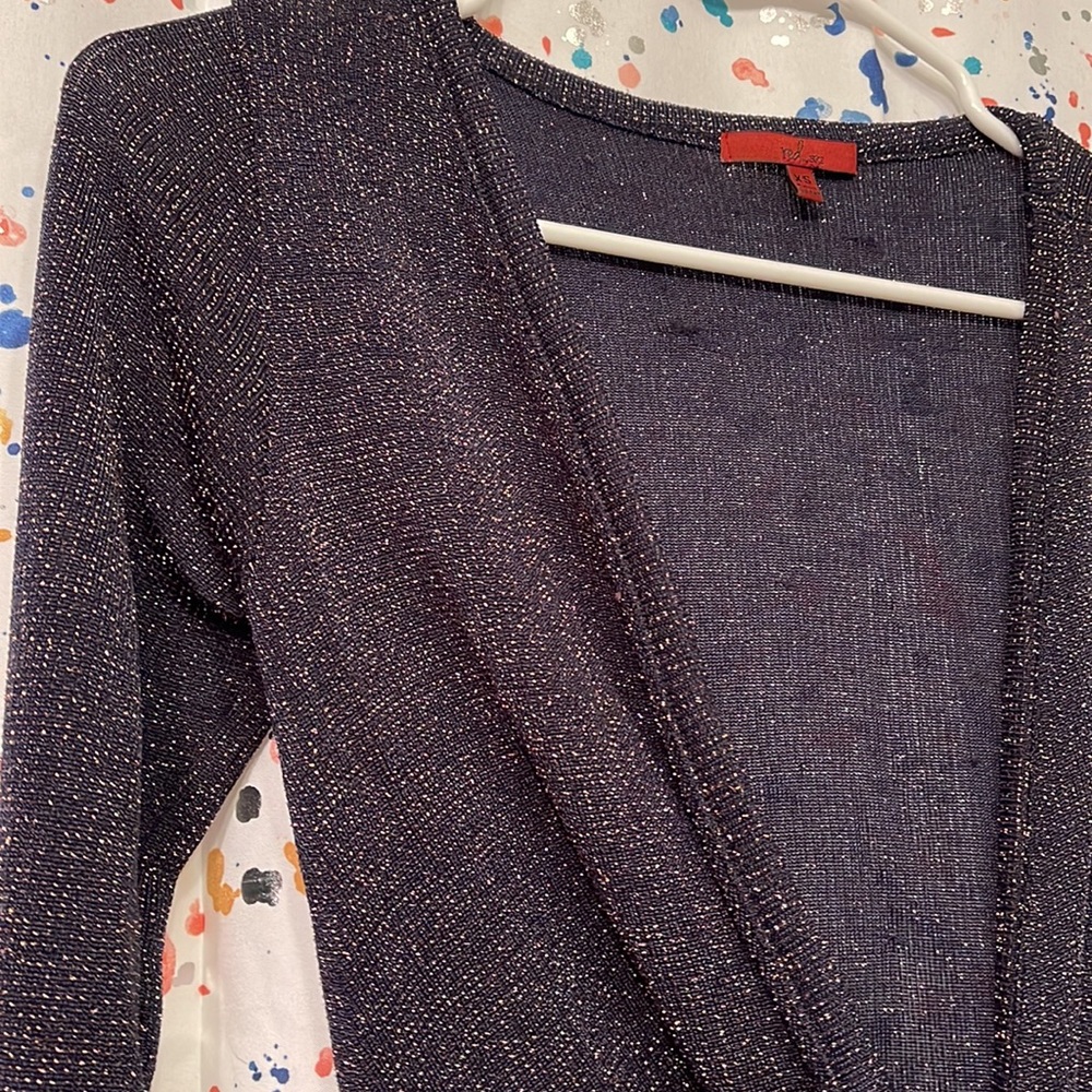 NWOT Red by bke sparkly long sleeved open front tied top - Picture 2 of 4